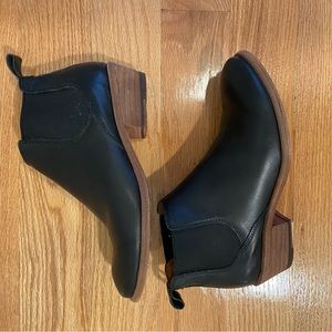 Frye Chelsea Boot